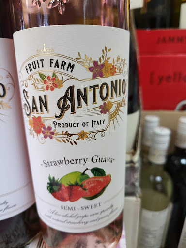 Liquor Store «Liquor Barn», reviews and photos, 520 E Baltimore St # 40, Taneytown, MD 21787, USA