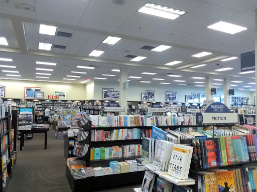 Book Store «Books-A-Million», reviews and photos, 1700 W International Speedway Blvd, Daytona Beach, FL 32114, USA