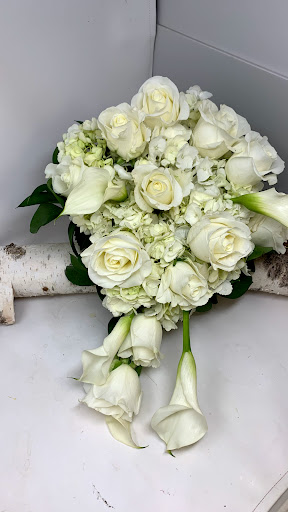 Florist «Pretty Petals Floral Boutique», reviews and photos, 2932 Hillcrest Dr, San Antonio, TX 78201, USA