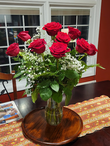 Florist «Flower Shop/Koons Florist», reviews and photos, 46 Prince St, Littlestown, PA 17340, USA