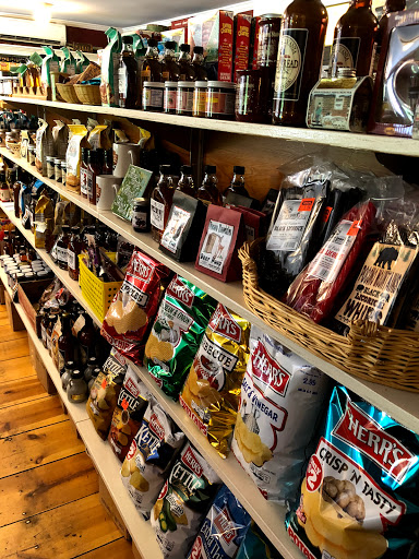 Grocery Store «Shawnee General Store», reviews and photos, 542 River Rd, Smithfield Township, PA 18356, USA
