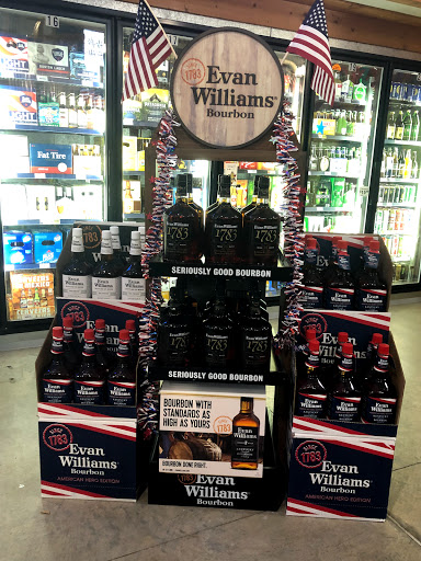 Liquor Store «Chestnut Mountain Wine and Spirits», reviews and photos, 4755 Martin Rd, Flowery Branch, GA 30542, USA