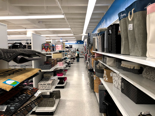 Clothing Store «Ross Dress for Less», reviews and photos, 19 Colma Blvd, Colma, CA 94014, USA