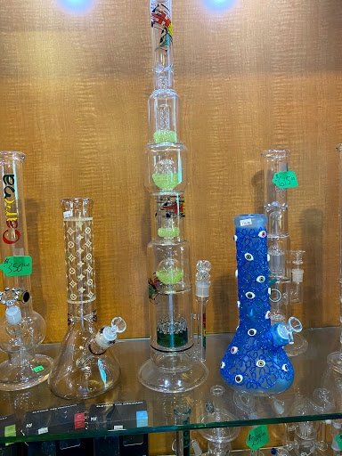 Tobacco Shop «Tobacco For Less Inc», reviews and photos, 4071 NE Sandy Blvd, Portland, OR 97212, USA