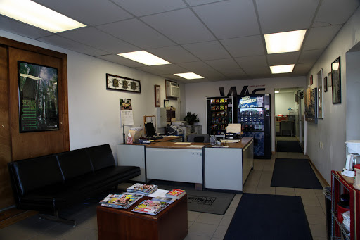 Auto Body Shop «Waikem Body Shop and Collision Center», reviews and photos, 4321 Lincoln Way E #2, Massillon, OH 44646, USA