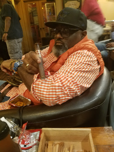 Cigar Shop «Slow Burns Cigar Shoppe & Smoking Lounge», reviews and photos, 701 Frederick Rd, Catonsville, MD 21228, USA