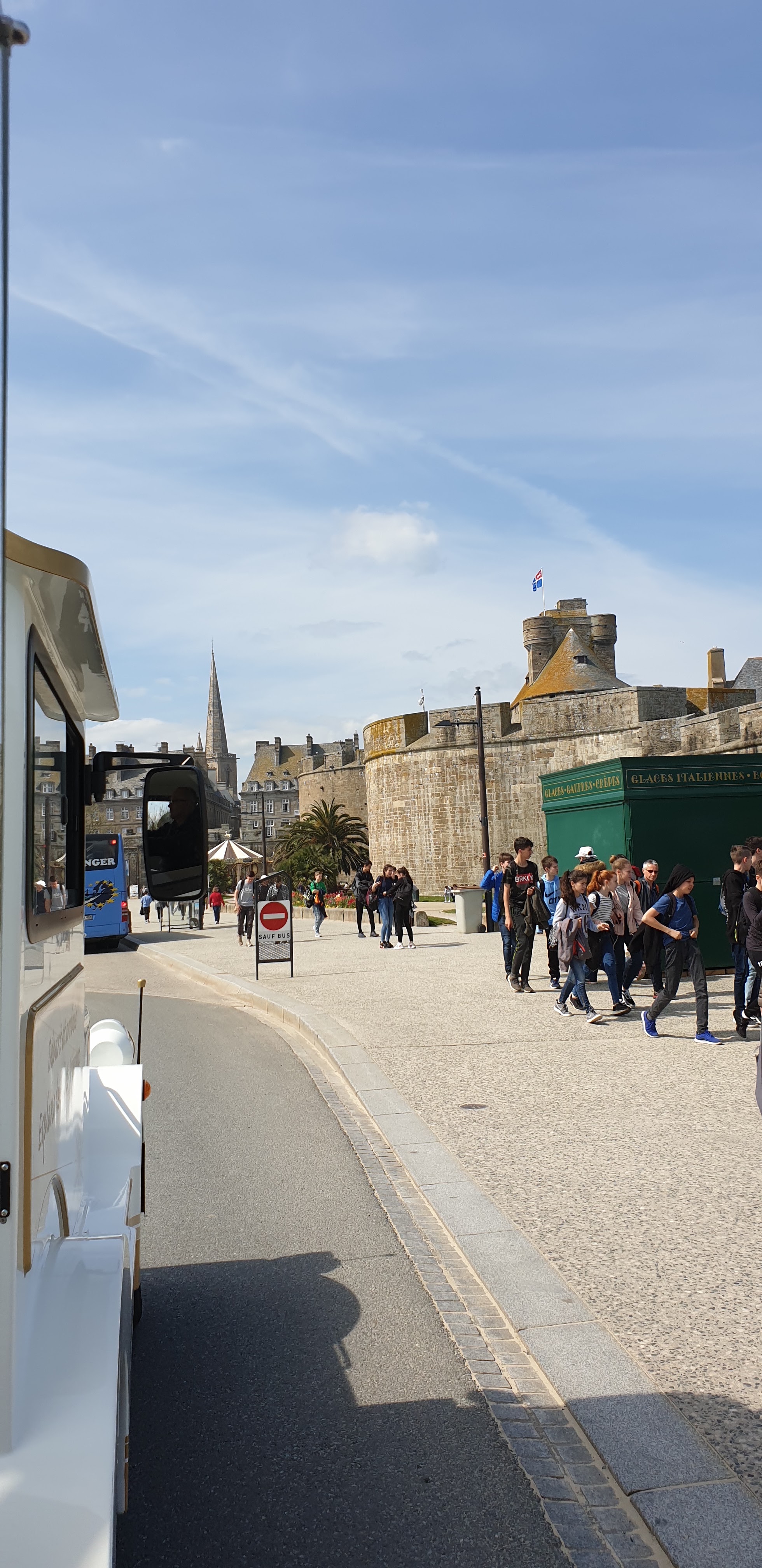 Photo n° 1 de l'avis de ElevenZ_Trixty. fait le 30/04/2019 à 18:05