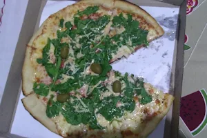 Parri Pizzas image