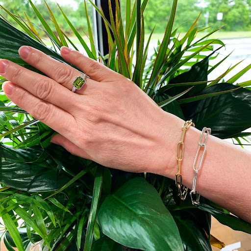 Jeweler «Plante Jewelers», reviews and photos, 207 Swansea Mall Dr #160, Swansea, MA 02777, USA