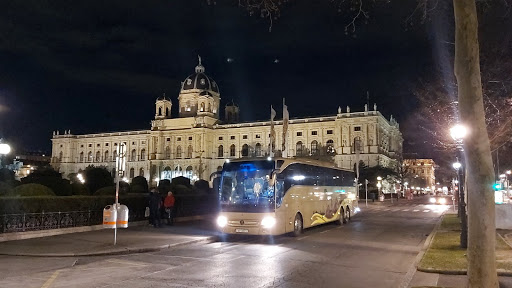 Belturist - Avtobusnyye Tury. Aviatury. Ekskursii Po Yevrope I Belarusi. Goryashchiye Tury Iz Minska.