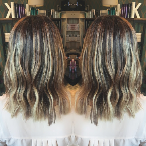 Hair Salon «The Vault Boutique Hair Lounge», reviews and photos, 1009 1st St #203, Snohomish, WA 98290, USA