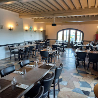 Atmosphère du Restaurant Bistrot Saint-Pierre à Lugny - n°3