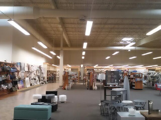 Clothing Store «Burlington Coat Factory», reviews and photos, 250 S Randall Rd, Elgin, IL 60123, USA