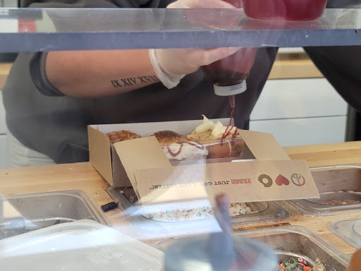 Donut Shop «Peace, Love and Little Donuts of Bethel Park», reviews and photos, 100 Broughton Rd, Bethel Park, PA 15102, USA