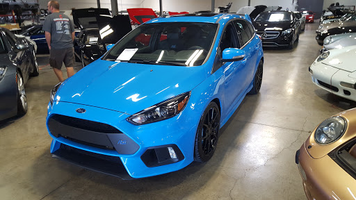 Car Dealer «R&H Motorcars», reviews and photos, 6441 Davis Industrial Pkwy, Solon, OH 44139, USA