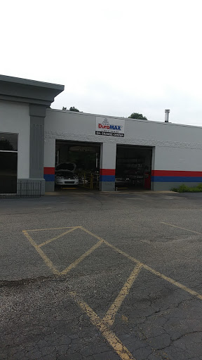 Tom's Car Care Center en South Bend
