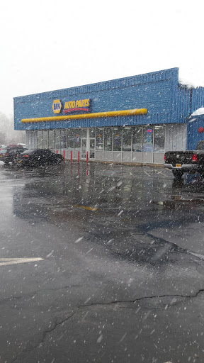 Auto Parts Store «NAPA Auto Parts - Genuine Parts Company», reviews and photos, 411 N Midler Ave, Syracuse, NY 13206, USA