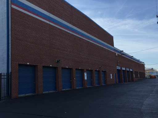 Self-Storage Facility «AAAA Self Storage & Moving», reviews and photos, 2305 S Walter Reed Dr, Arlington, VA 22206, USA