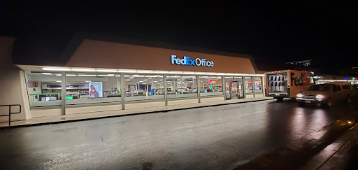 Print Shop «FedEx Office Print & Ship Center», reviews and photos, 3701 S Bristol St, Santa Ana, CA 92704, USA