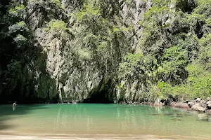 Emerald Cave image