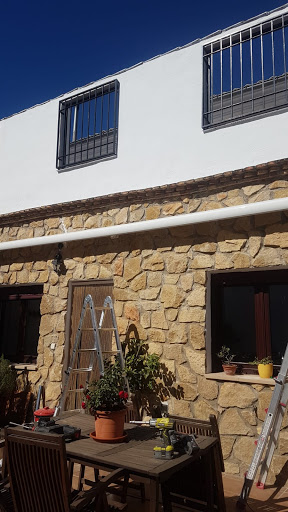 TOLDOS Y LONAS L&L – (Villacarrillo)