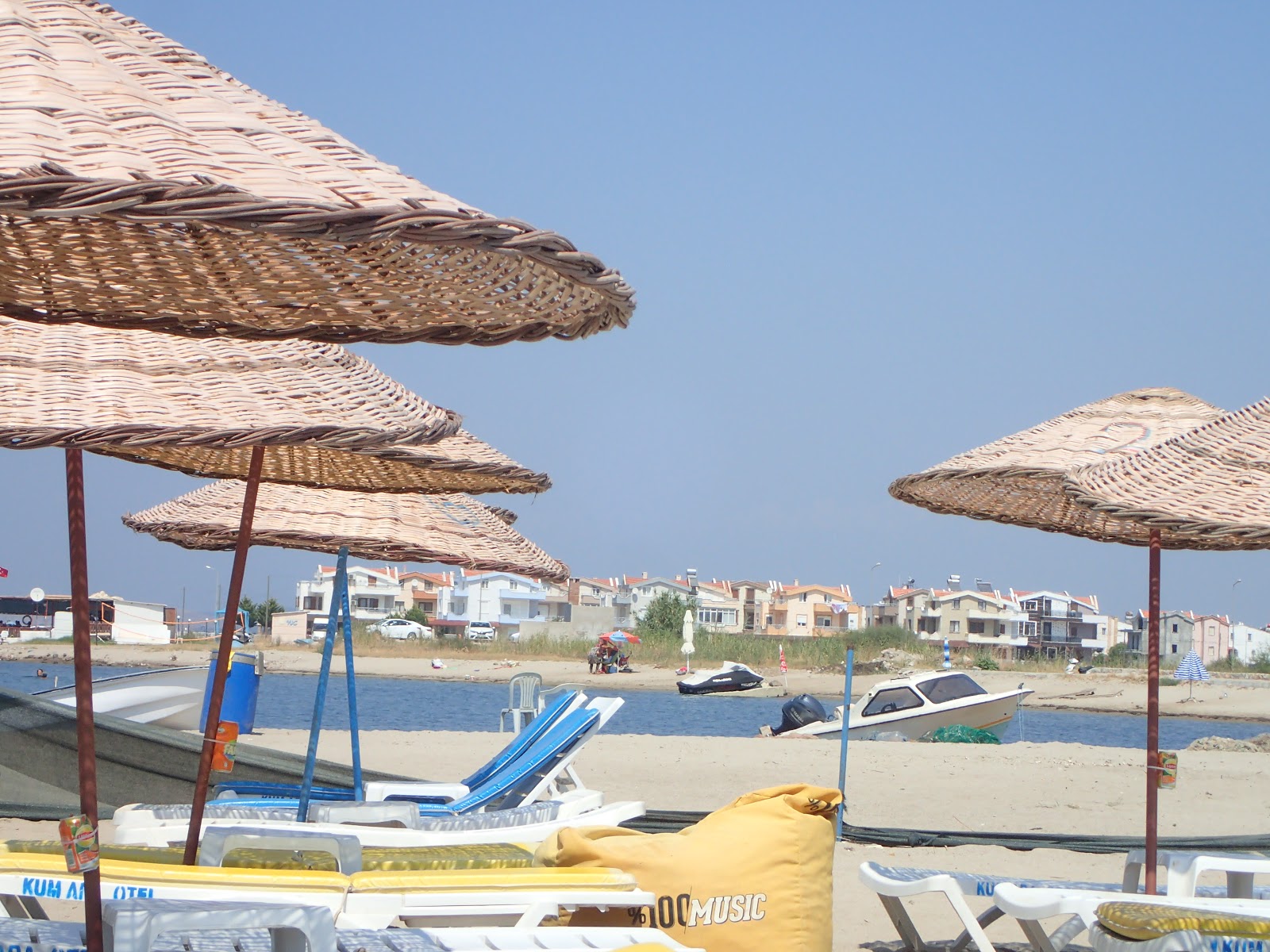 Foto di Can cafe beach area parzialmente ristrutturata