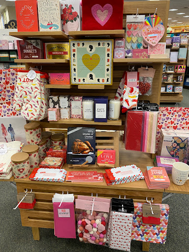 Book Store «Barnes & Noble», reviews and photos, 911 Haddonfield Rd, Cherry Hill, NJ 08002, USA