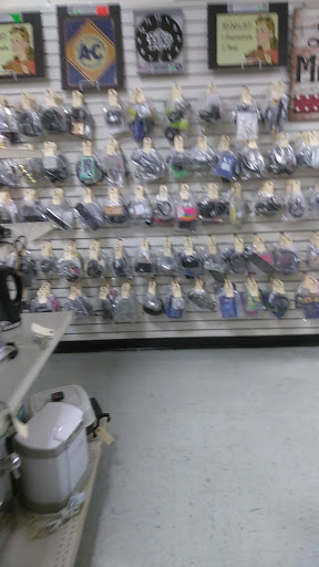 Thrift Store «Superior Thrift Store», reviews and photos, 1135 N Wilson Way, Stockton, CA 95205, USA