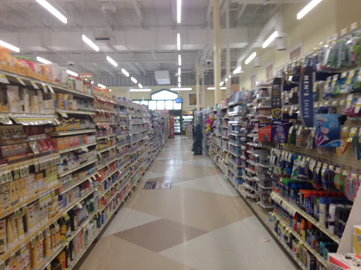 Grocery Store «Lowes Foods of Ocean Isle Beach», reviews and photos, 6278 Beach Dr SW #5, Ocean Isle Beach, NC 28469, USA