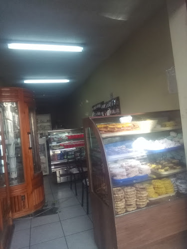 Panaderia pasteleŕia y cafeteria