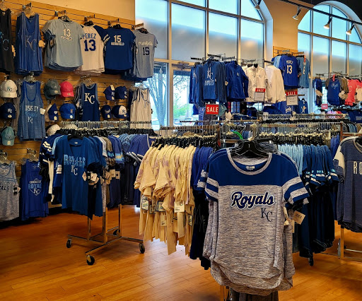 Sportswear Store «Rally House Boardwalk», reviews and photos, 8650 N Boardwalk Ave, Kansas City, MO 64154, USA