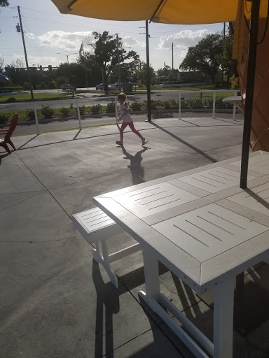 Ice Cream Shop «Twistee Treat Pinellas Park», reviews and photos, 4556 Mainlands Blvd W, Pinellas Park, FL 33782, USA