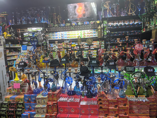 Tobacco Shop «The Hub Smoke Shop & Gifts», reviews and photos, 6410 N Oak Trafficway, Kansas City, MO 64118, USA