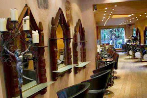 Giovanni Hair & Beauty Salon