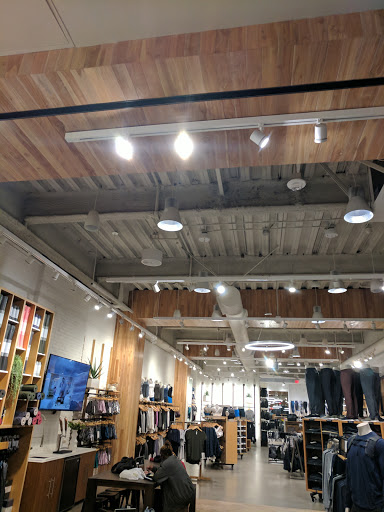 Sportswear Store «lululemon», reviews and photos, 1457 3rd Street Promenade, Santa Monica, CA 90401, USA