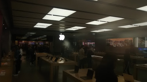 Computer Store «Apple Santa Rosa Plaza», reviews and photos, 1071 Santa Rosa Plaza, Santa Rosa, CA 95401, USA