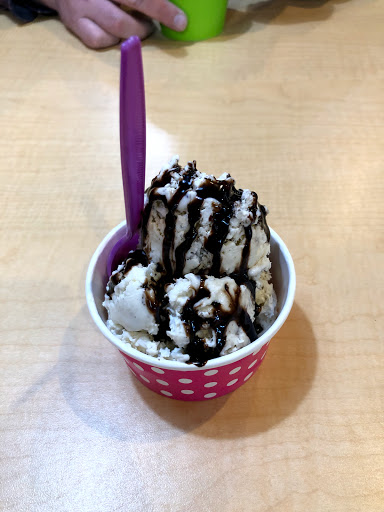 Frozen Yogurt Shop «Sub Zero Ice Cream and Yogurt», reviews and photos, 5612 South 900 East, Murray, UT 84107, USA