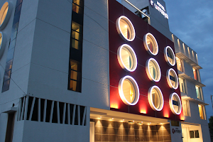 Hotel Rumaya image