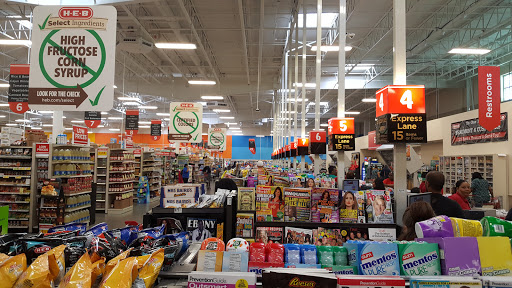 Grocery Store «H-E-B Grocery», reviews and photos, 3590 College St, Beaumont, TX 77701, USA