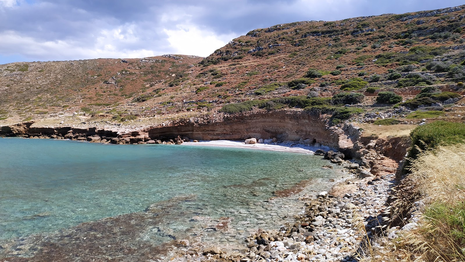 Photo of Patsavra beach with turquoise pure water surface