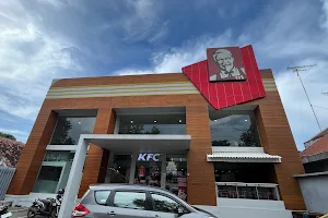 KFC Tuban image