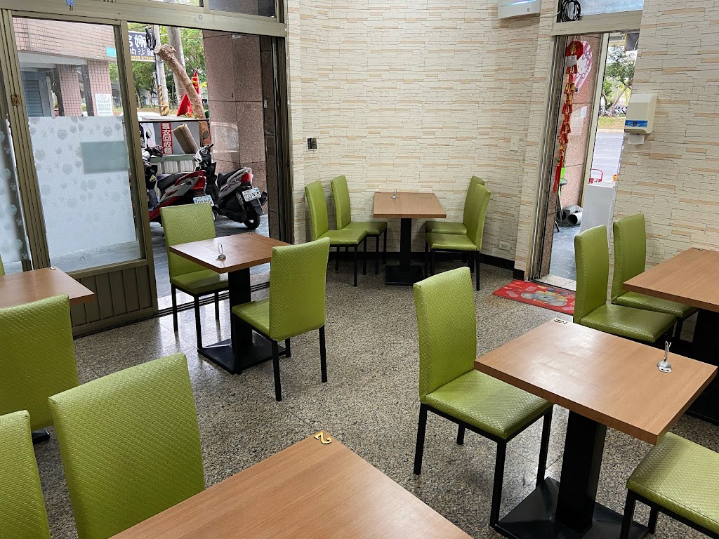 弘爺漢堡-東光店 的照片