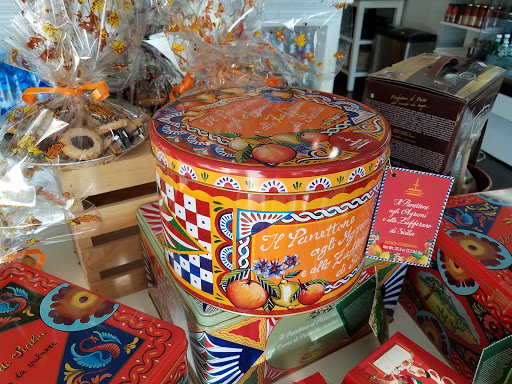 Gourmet Grocery Store «Cipollina Gourmet Italian Market», reviews and photos, 116-09 Queens Blvd, Forest Hills, NY 11375, USA