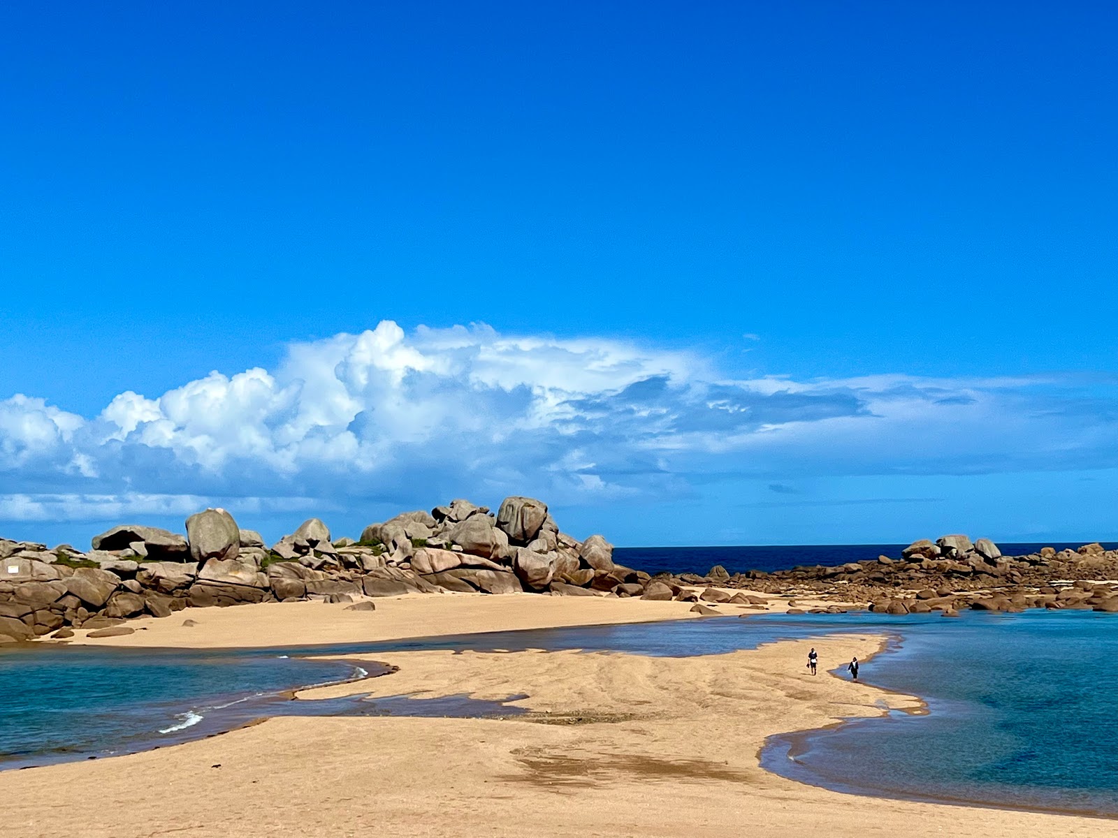 Plage Ile Renote'in fotoğrafı imkanlar alanı
