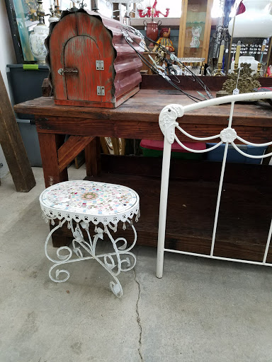 Thrift Store «Family Thrift», reviews and photos, 303 E Grove Ave, Orange, CA 92865, USA