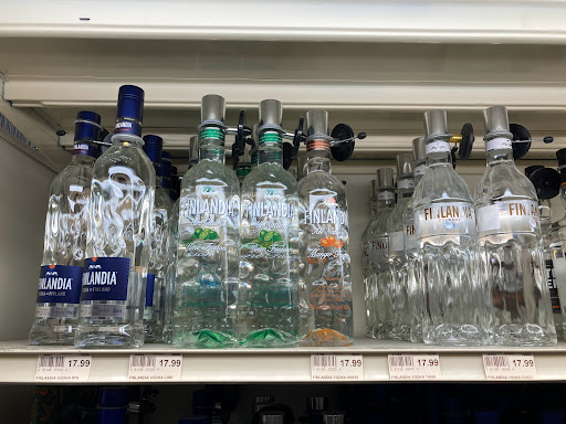 Liquor Store «Friar Tuck Beverage», reviews and photos, 1333 Savoy Plaza Ln, Savoy, IL 61874, USA