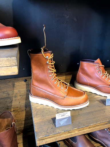 Shoe Store «Red Wing», reviews and photos, 4130 SW Lombard Ave, Beaverton, OR 97005, USA