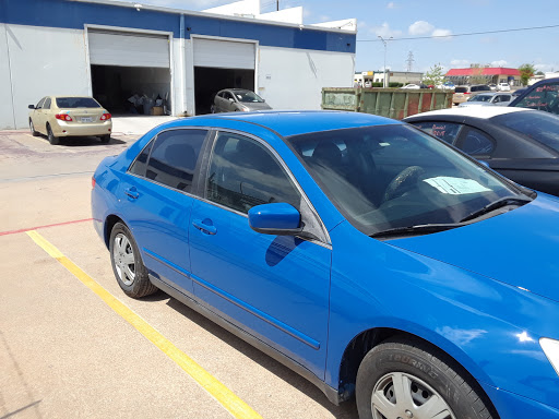 Auto Body Shop «Maaco Collision Repair & Auto Painting», reviews and photos, 3308 E Pioneer Pkwy, Arlington, TX 76010, USA