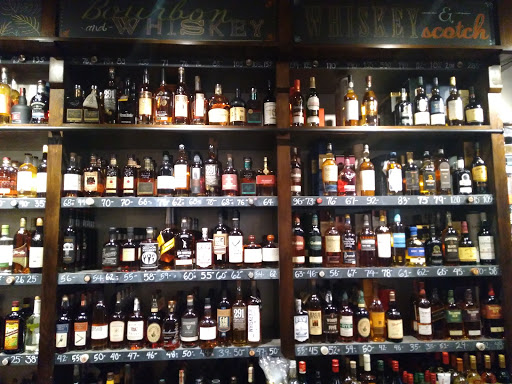 Liquor Store «Bottle Shop 33», reviews and photos, 1080 S Gaylord St, Denver, CO 80209, USA