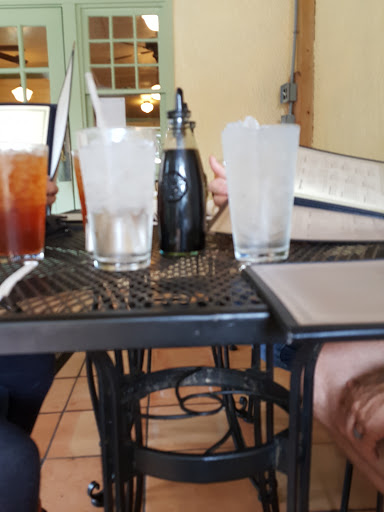 Italian Restaurant «Bambinos Cafe on Delmar», reviews and photos, 1141 E Delmar St, Springfield, MO 65807, USA